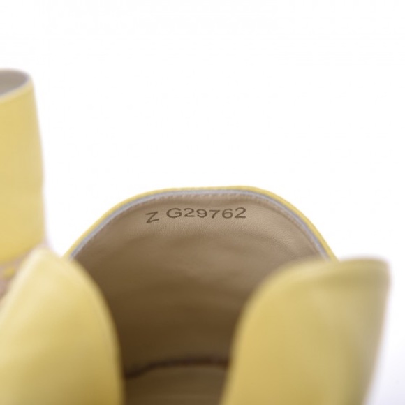 CHANEL Lambskin CC Espadrilles 41 Yellow - Picture 9 of 10